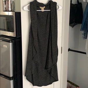 Dark grey vest